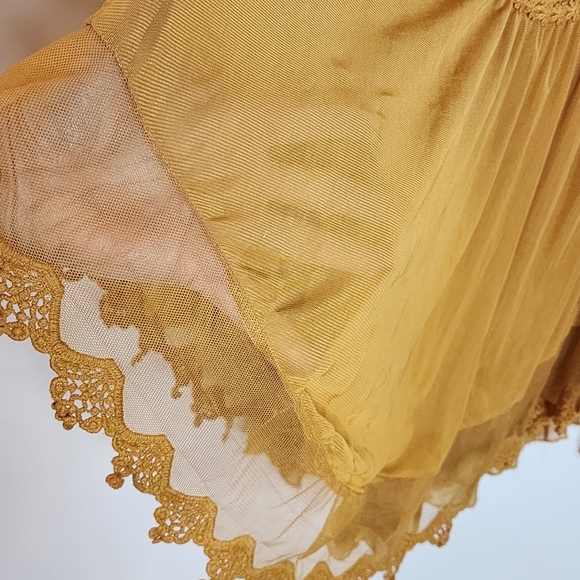 Lace Mesh Boho Woodland Fairy Goth Hippie Blouse Gold Size Medium - Picture 7 of 10